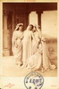 Sarah Bernhardt dans Phdre de Jean Racine, rle jou la premier fois  la Comdie-Franaise en 1873 et repris rgulirement dans divers thtres, par Nadar