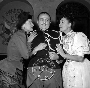 Melina Mercouri, Bernard Bler et Arletty