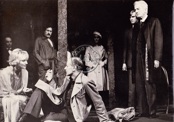 L' Arrestation de Jean Anouilh, Geneviève Brunet, Jacques Dannoville, Jacques François, Geneviève Fontanel, Didier Valmont et Claude Dauphin
