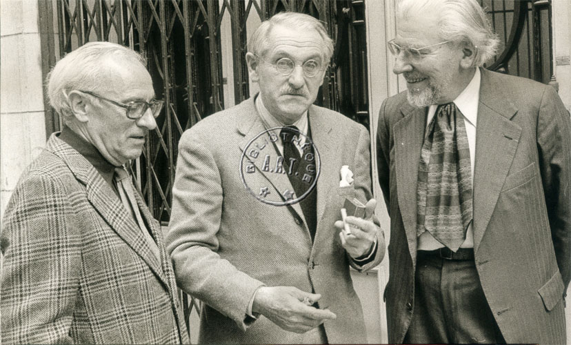 Roland Piétri, Jean Anouilh et Georges Herbert au Théâtre de l' Œuvre