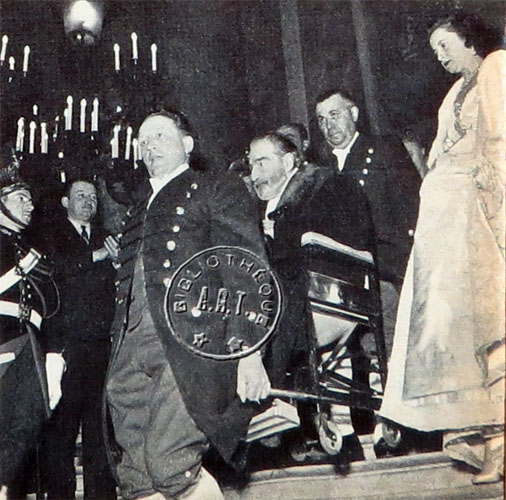 Sacha Guitry à l'Opéra