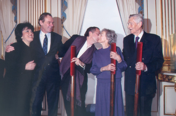 en photo ; Danielle Mathieu-Bouillon, M. Jean-Jacques Aillagon, Fabrice Lucchini, Suzanne Flon et Georges Vitaly